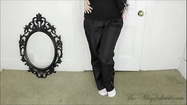 Nonton Super Sexy Wind Pants Teasing Woman thumbnail