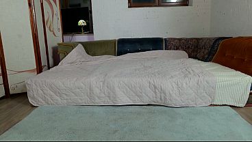 Nonton A Beautiful Girl Likes Two Cocks Inside Her At The Same Time. thumbnail