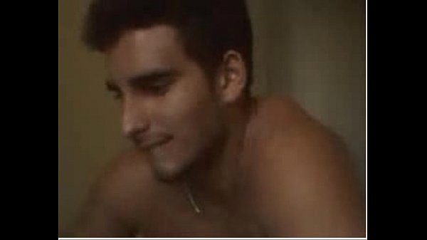 Play MP4 - Cueca Preta