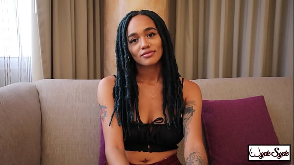 Agile_King Noir Binds_Bangs Trimmed Pussy Vixen Julie_Kay