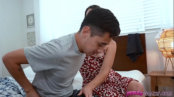 Fuck me this must be my lucky day i just made love to my gorgeous stepaunt