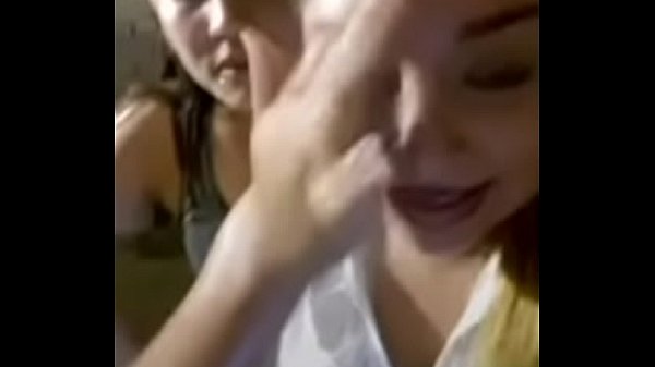 Chicas lindas moviéndose bien rico