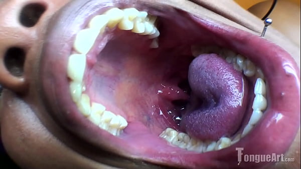 Pixie shows off mouth