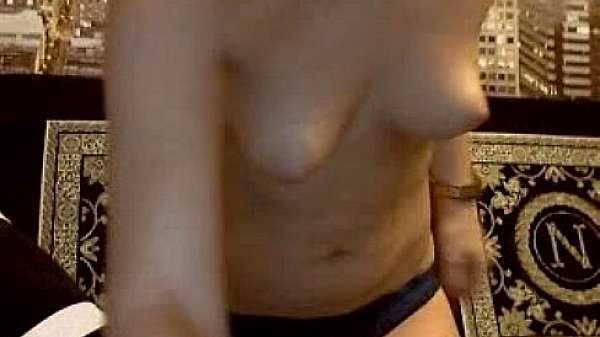 MY GIRL FRIEND ON SKYPE WITH ME FINGERING HERSELF AND CUMMIMG 