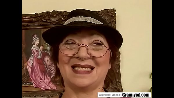 Play MP4 - 60  mature getting pounded