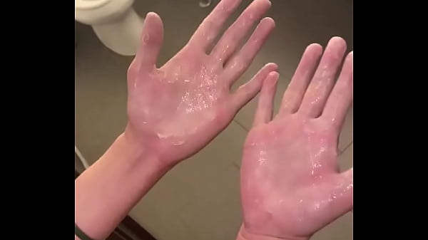 A fan found me on Fremont ST and asked for a hand job, he seemed satisfied️Book your session today bookah ... 