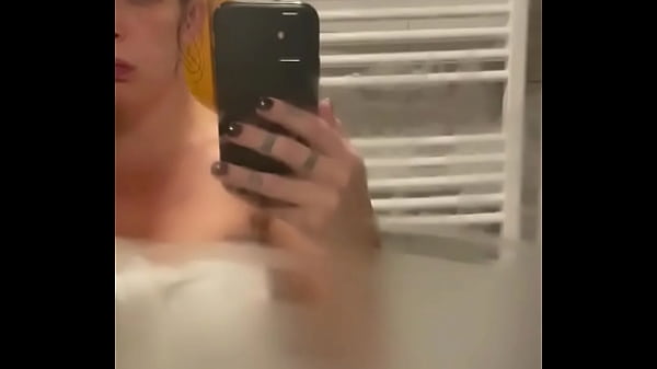 Story public family holiday saison 2 sp&eacute;cial ski ep2 6 "le demi frere" sous la 