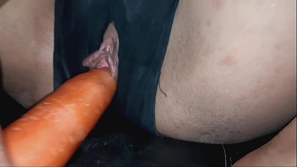 It_turns meon whenmy delivery guysees memasturbating