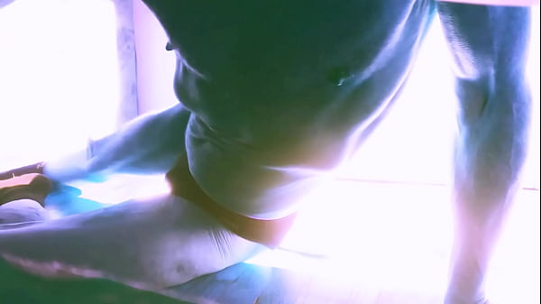 Nonton Sped Up Stretching On Floor With Roller And Briefs For Some Sun And Relief In Winter December 2021 thumbnail