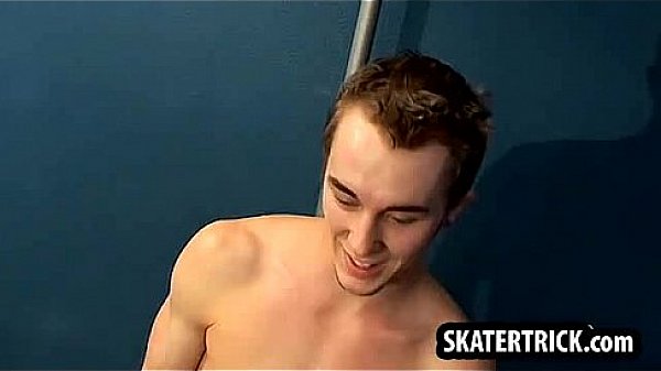 Skater hunk jerks it while getting whipped by two studs 