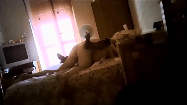 Hidden Cam: givin_long pleasure to my lover