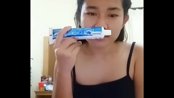 Nonton Live Me Tease thumbnail