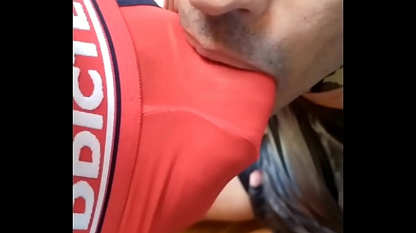 Me flipa mamar estos pollotes maduros (Lionel Hearts) 