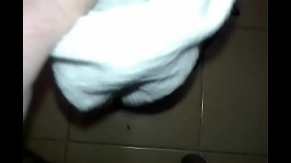 Cheirando_as meiascom chule da empregada