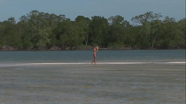 Brazilian Barbie Banks Gets Dp'd In The Water thumbnail