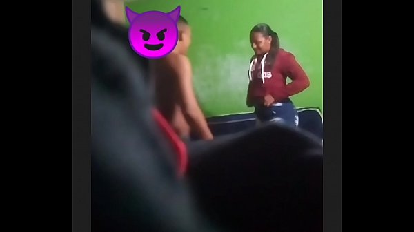 Play MP4 - La Perra De Mi Amante Llega A Visitarme Y Terminamos Follando Aprovechando Que Mi Mujer No Esta