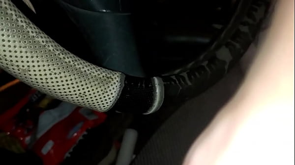 Nonton . Girls Love Sucking Big Ones Not Small Ones thumbnail