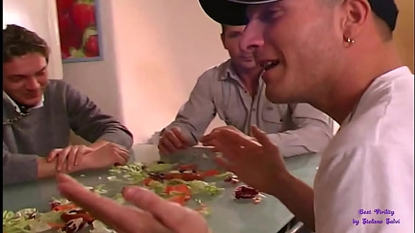 Play MP4 - Una giornata anale come tante &ndash; 4