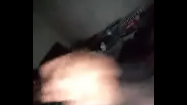 Play MP4 - Mi primer video subido masturbandome