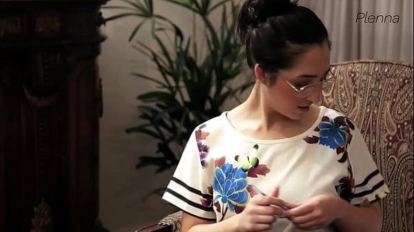 Play MP4 - Patient with gigantic penis needs heart therapist &mdash; and ends up getting a pleasure lesson with Lis del Castilho   Atlas