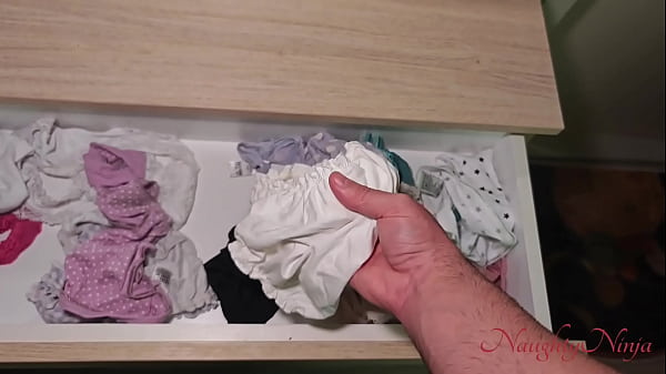 Nonton I Can't Help Feeling Attracted To My Adoptive Mother thumbnail