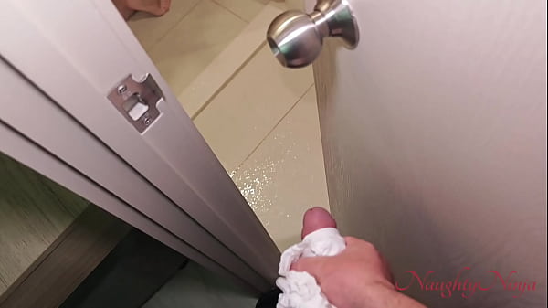 Nonton I Can't Help Feeling Attracted To My Adoptive Mother thumbnail