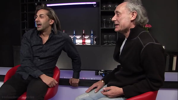 Nonton Threesome With Legend Ben Dover, Tony James And The Foxy Paige Fox thumbnail