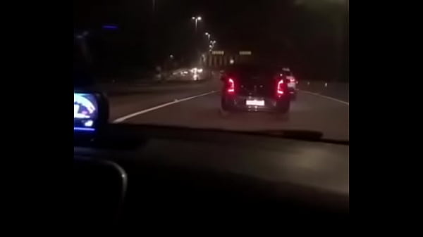 Nonton Sandero Rs Enrabando Pote De Sorvete thumbnail