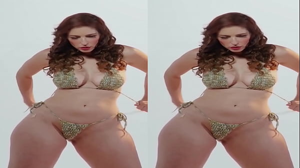 Model wants to show you her body damn she is hot