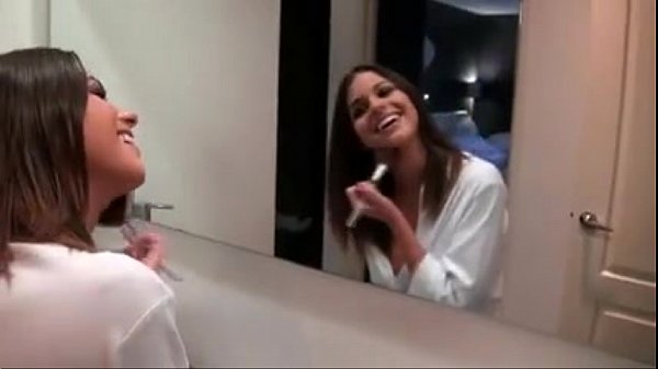 Play MP4 - Summer holiday with my best friend