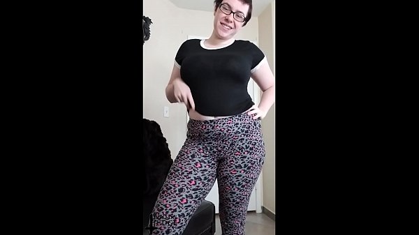 Play MP4 - Titty Jiggling Booty Shaking Striptease Compiltion