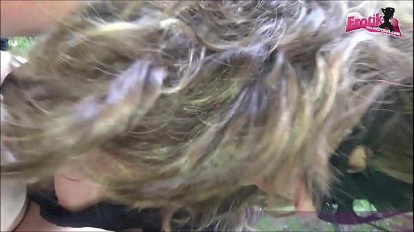 Play MP4 - 60 Jaehrige Deutsche Oma laesst sich von mir Outdoor in fotze spritze