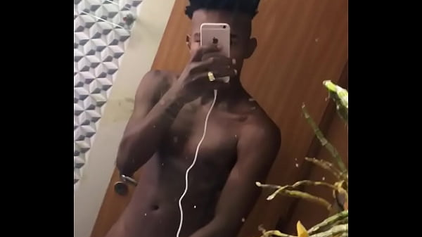 Play MP4 - Novinho mostrando a rola