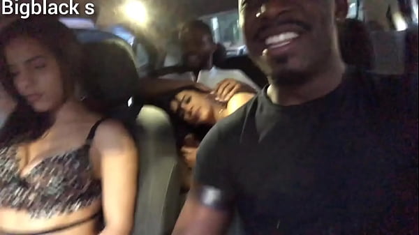 Uma tranza em meio a estrada e_que tranza gostosa