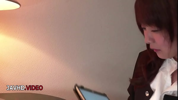 Seductive japanese office lady shares intimate moments at home 