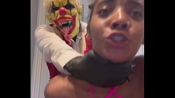 Gibby Fucks 4'11 Super Slut At The Famous Caesars Palace thumbnail