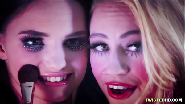 These chicks are clearly fucked up but that is ok 