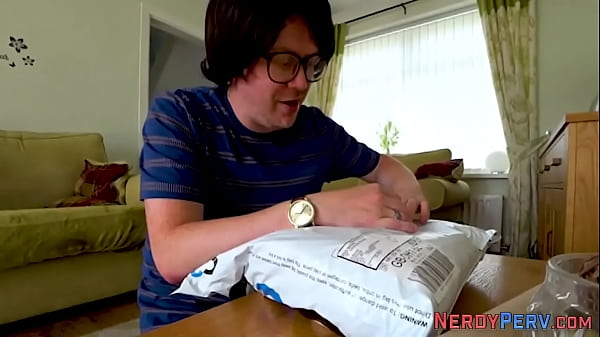 Horny brit sucks_nerds dick