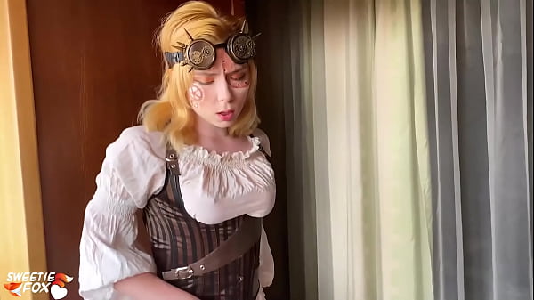 Babe Masturbate Pussy Dildo and Orgasm - Steampunk Cosplay