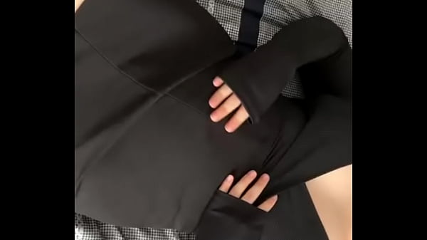 Bigass 18_yo girl_teases you