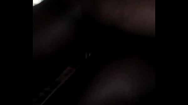 Kush_hammers_Berly inbed