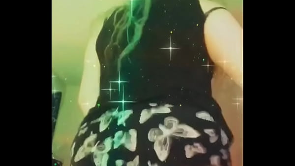 White girl ass bouncing up and down