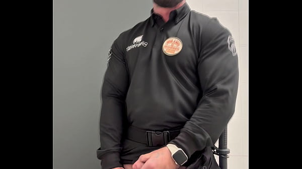 En el trabajo pajeandome 