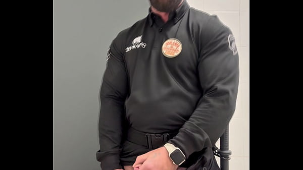 Play MP4 - En el trabajo pajeandome