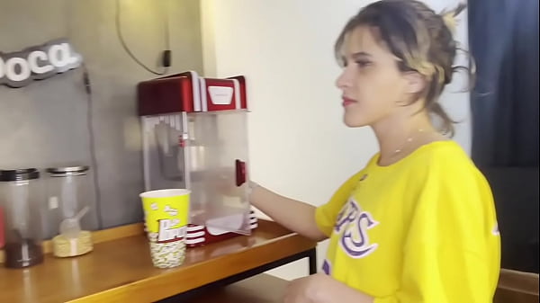 Nonton Contei Tudo Pra Minha M&atilde;e, Meu Irm&atilde;osafado Comeu Eu E Minha Amiga Enquanto N&atilde;o Tinha Ningu&eacute;m Em Casa - A Foda Foi T&atilde;o Gostosa Que Gozei Varias Vezes Naquela Rola Delicia thumbnail