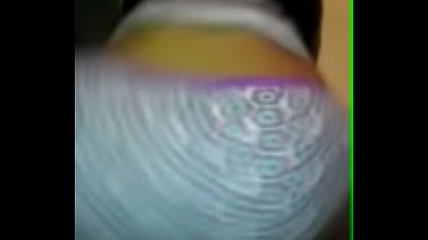 Play MP4 - thick ass twerk in shorts