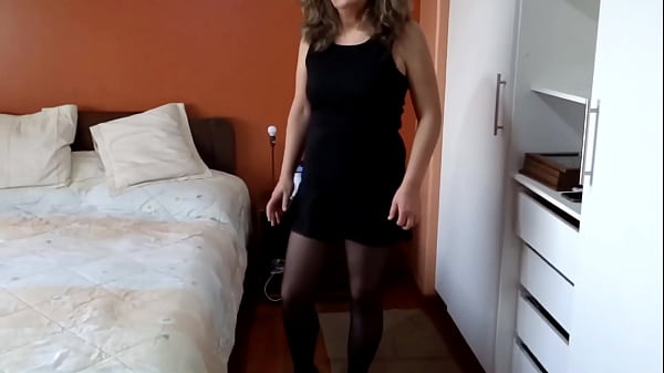 I get home from_work very turnedon and_masturbate before fucking a BBC