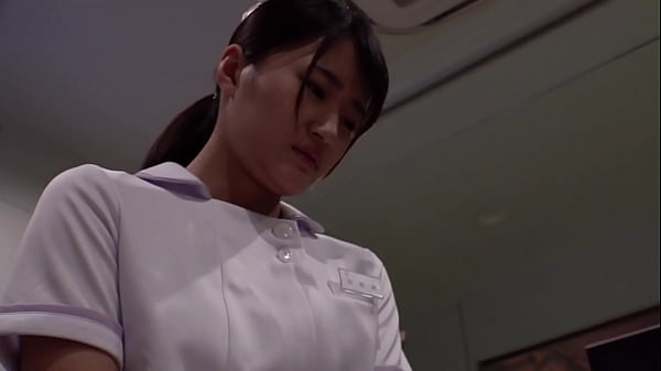 Play MP4 - https&colon;&sol;&sol;bit&period;ly&sol;3mdO8ev　「マジ天使！？」骨折してオナニーできない僕のチ●コは我慢の限界！それを見かねた美人ナースは使命感に駆られたのか優しく手を添えてくれ&hellip; 4 【パート3】