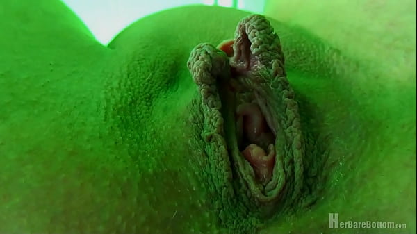 Footpixie Brook Opens Wide And Shows Her Treasure thumbnail