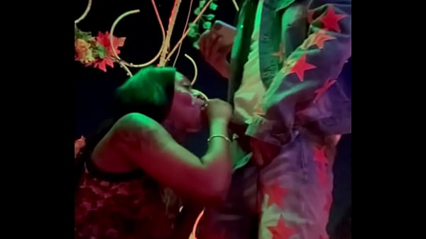 Carriage ride facial with cum walk 